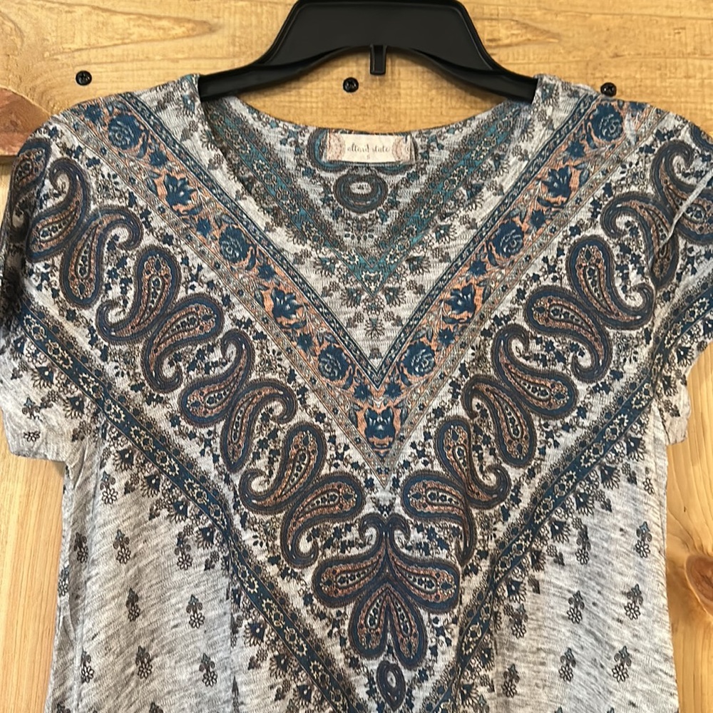 Altar’d state tunic - Picture 5 of 12